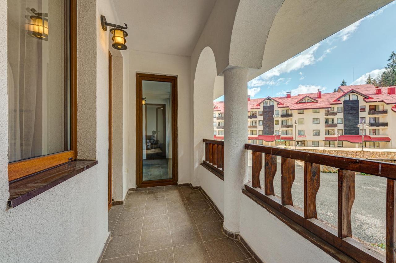 Bright And Spacious 2-Bdr Apartment With Balcony By Flat Mаnager Pamporovo Kültér fotó
